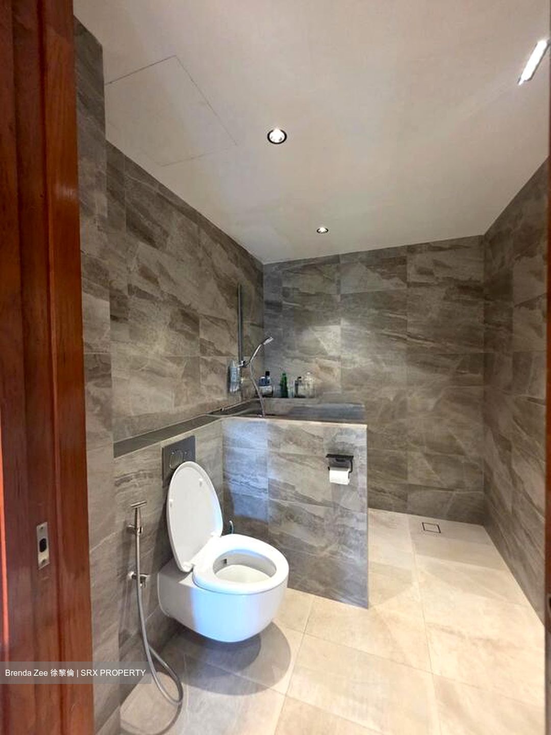 Holland Park (D10), Detached #577670901